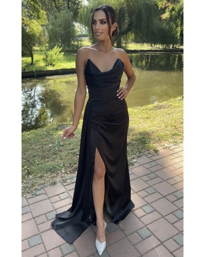 ROCHIE LUNGA DE OCAZIE NEAGRA TIP SIRENA CRAPATA PE PICIOR SI DECOLETEU IN COLTURI