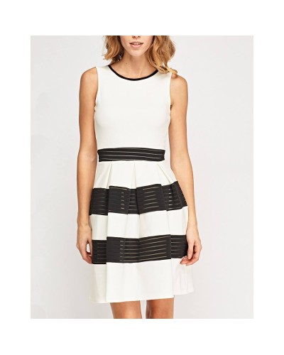 ROCHIE SCURTA IN CLOS ALBA CU DUNGI NEGRE