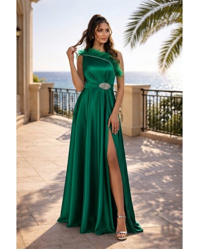 rochie lunga de ocazie, rochie de nasa verde, rochie nunta verde, rochie lunga din tafta verde cu pene, rochie nasa