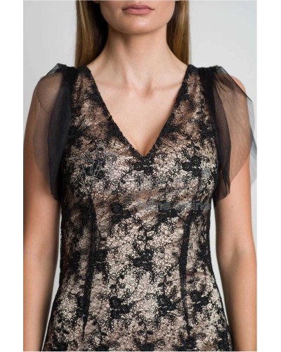 ROCHIE DANTELA NEAGRA BRODATA CU MANECI DIN TULL APLICATE