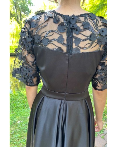 ROCHIE ASIMETRICA NEAGRA DIN DANTELA SI TAFTA SATINA
